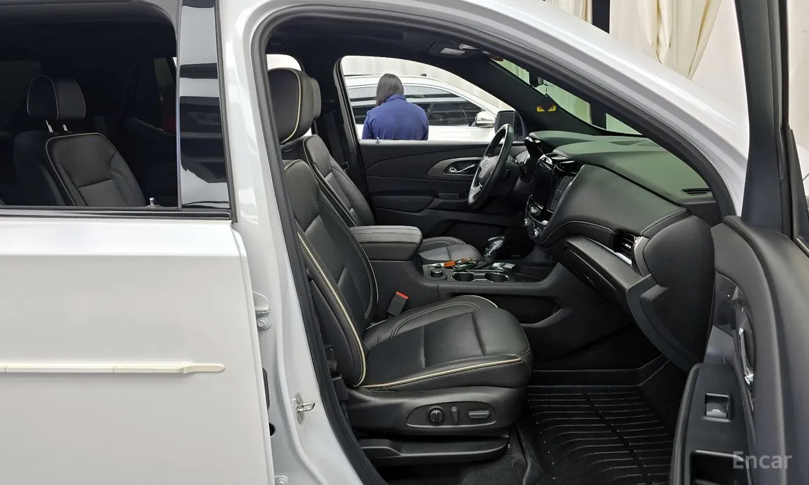 Фото 11 - Chevrolet Traverse