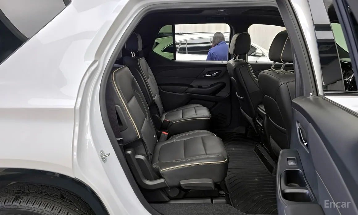 Фото 12 - Chevrolet Traverse