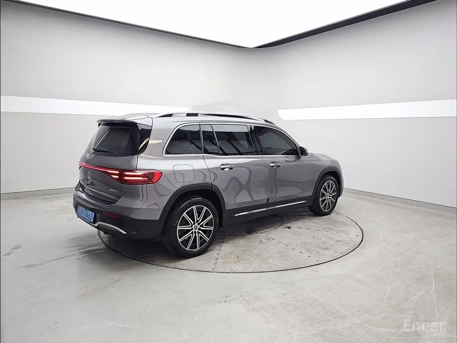 Фото 2 - Mercedes-Benz EQB