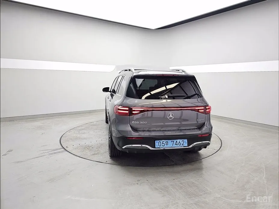 Фото 4 - Mercedes-Benz EQB