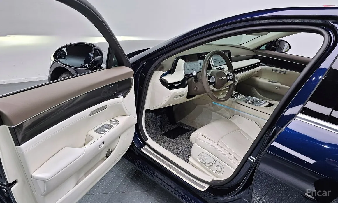 Фото 11 - Genesis G90