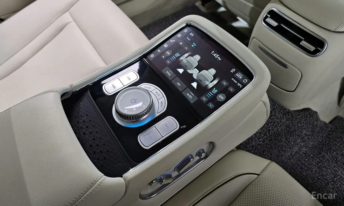 Фото 18 - Genesis G90