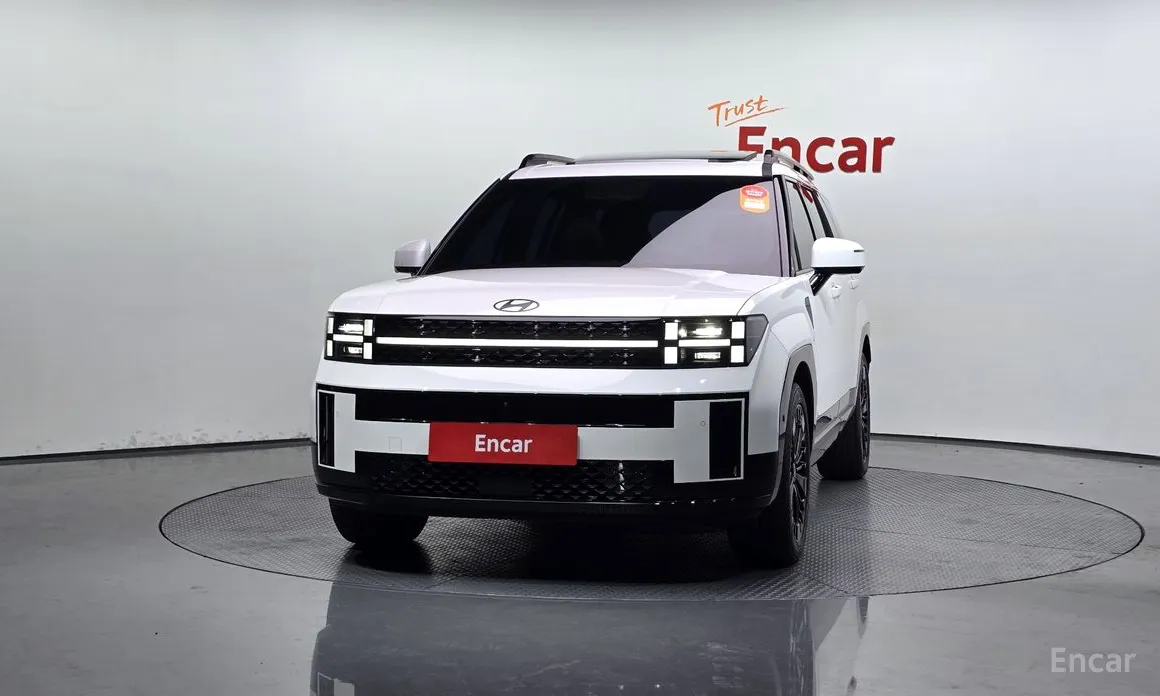 Фото 3 - Hyundai Santa Fe