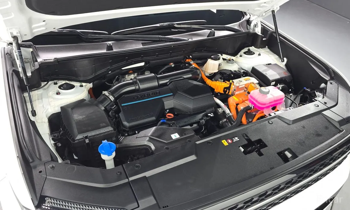 Фото 6 - Hyundai Santa Fe