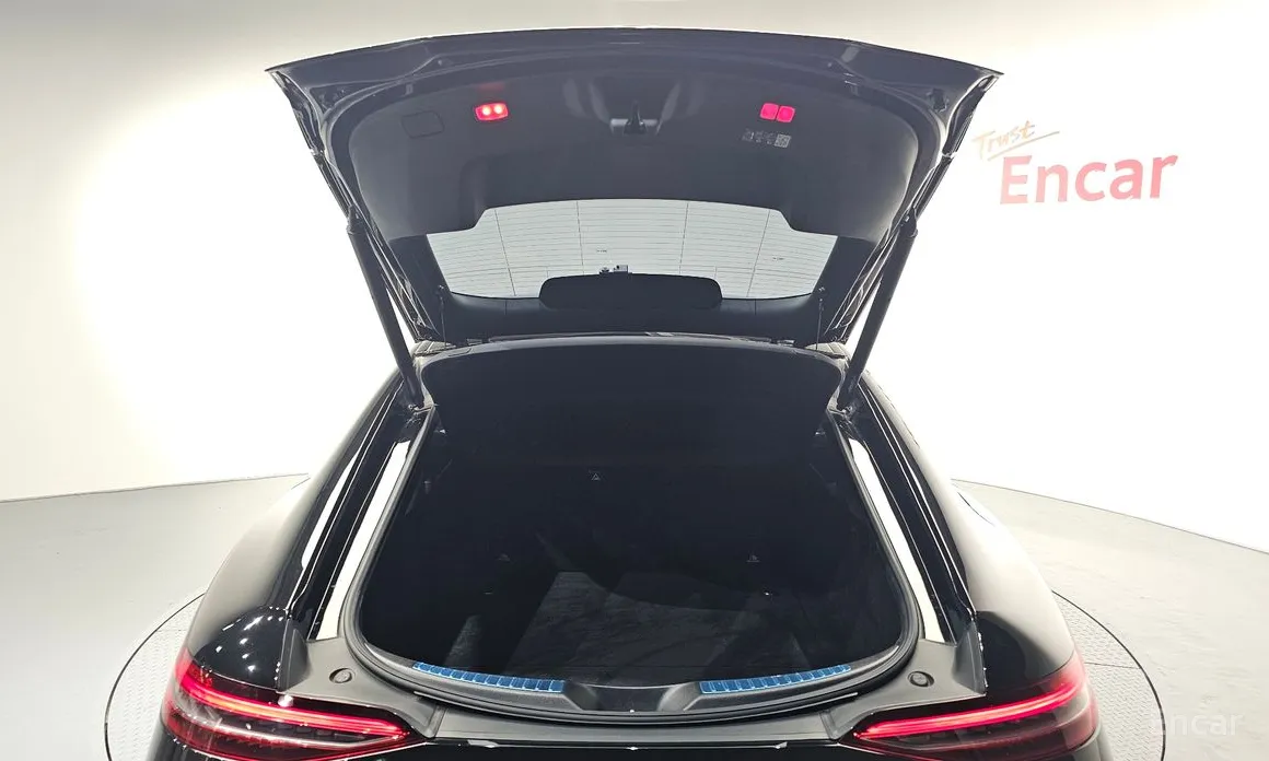 Фото 20 - Mercedes-Benz AMG GT