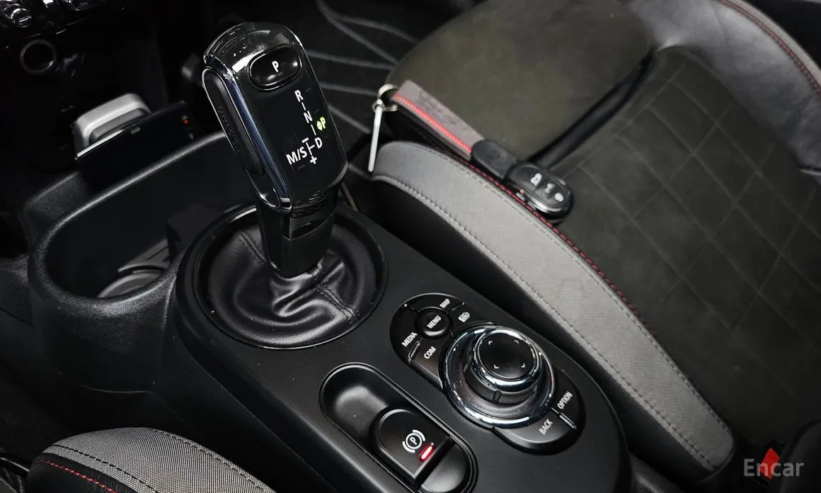 Фото 9 - Mini Cooper