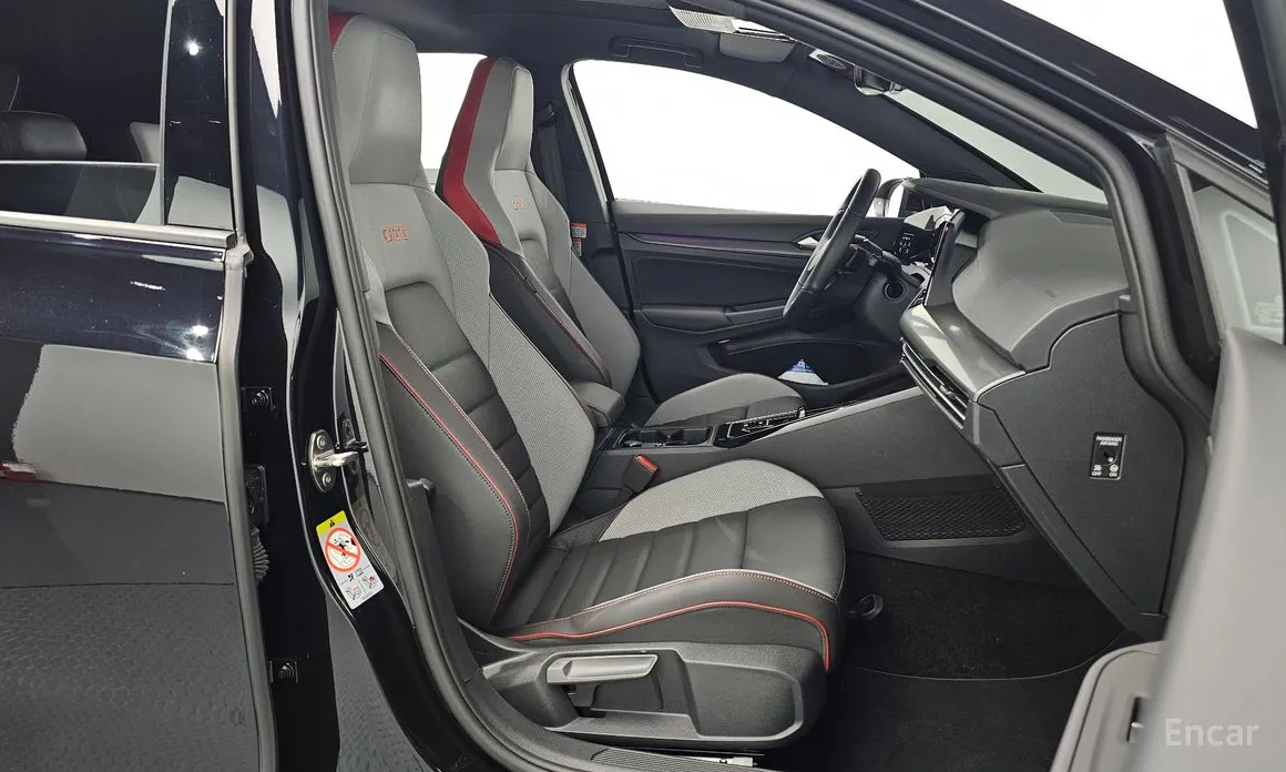 Фото 10 - Volkswagen Golf