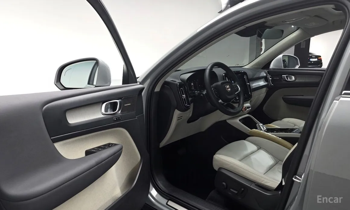 Volvo XC40 2018 B4 Ultra Bright