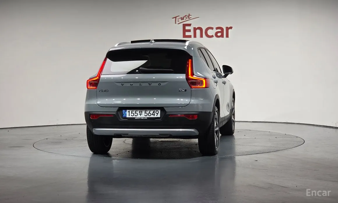 Volvo XC40 2018 B4 Ultra Bright