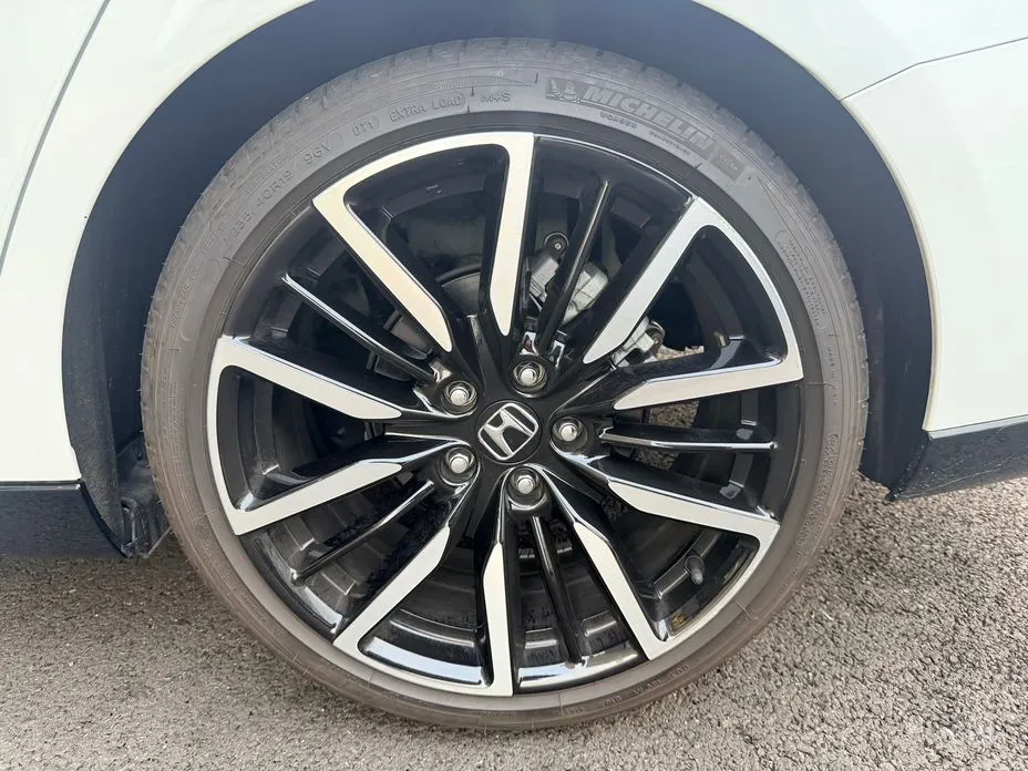 Фото 4 - Honda Accord