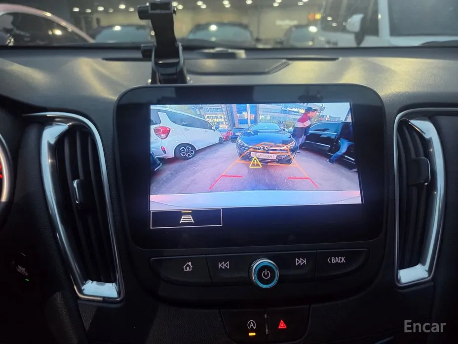 Фото 9 - Chevrolet Malibu