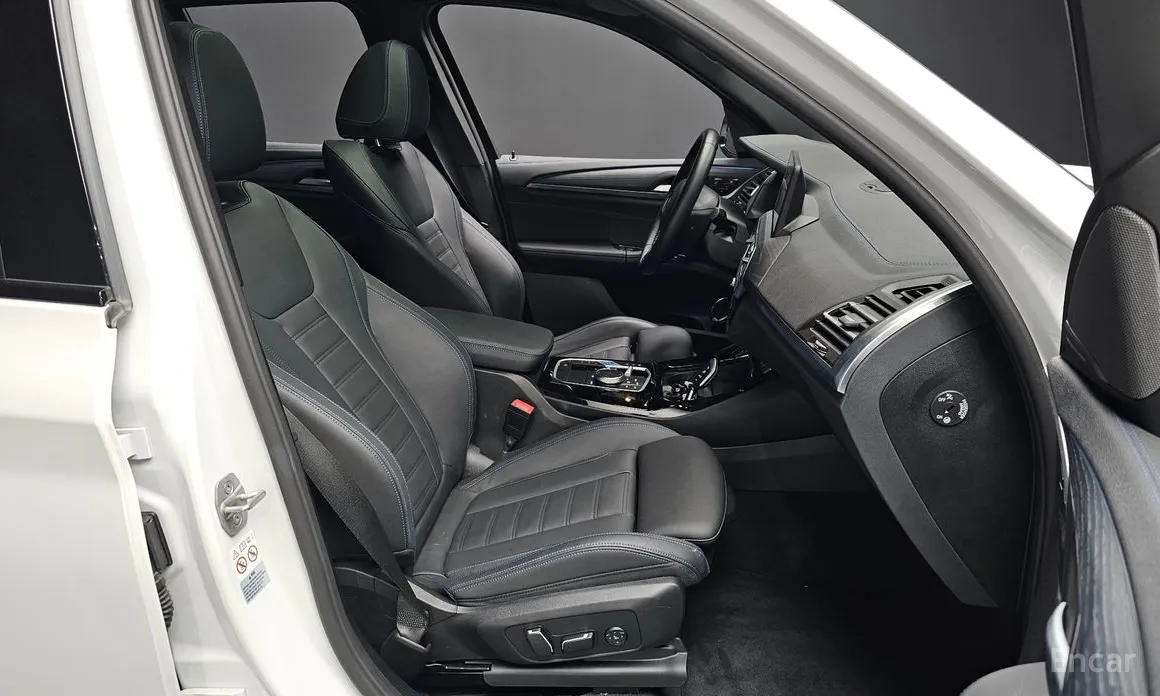 Фото 12 - BMW iX3