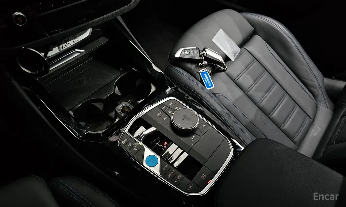 Фото 9 - BMW iX3