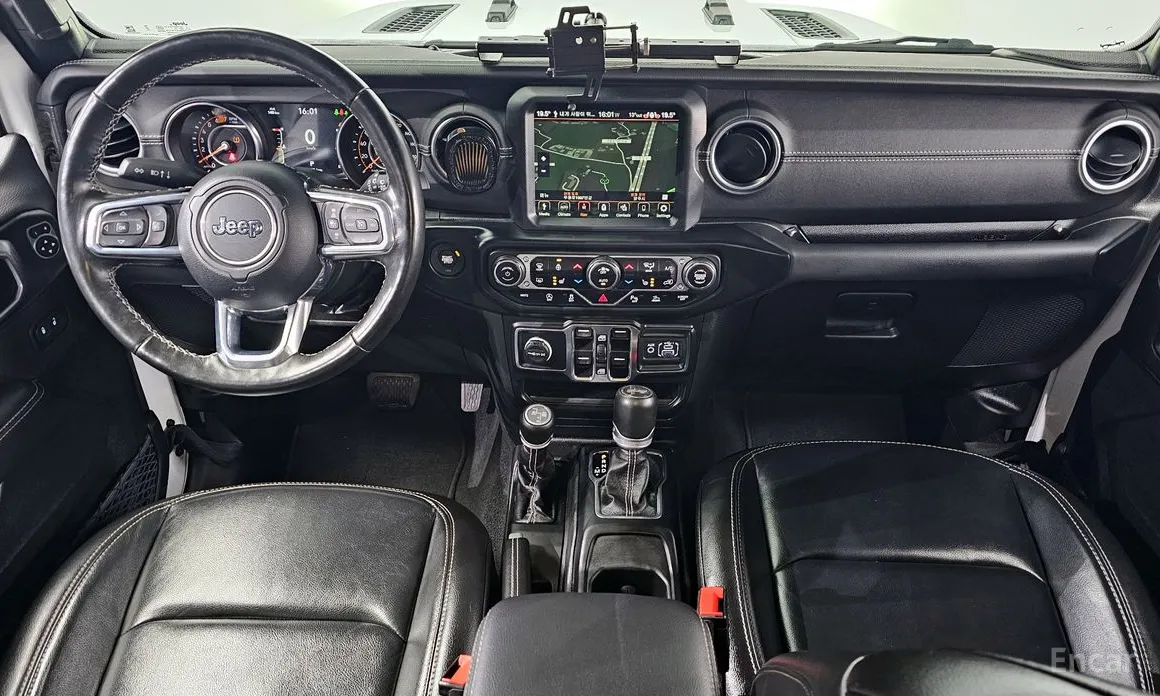 Фото 7 - Jeep Wrangler