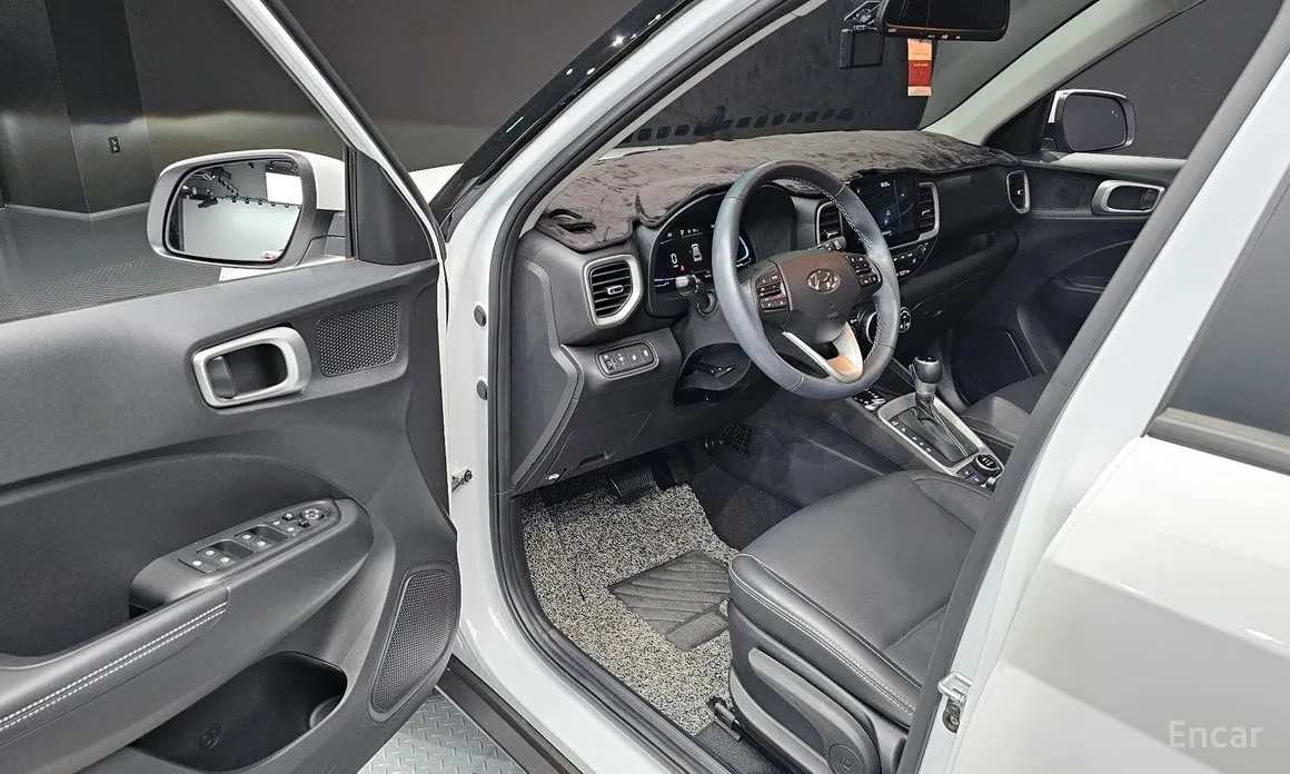 Фото 11 - Hyundai Venue