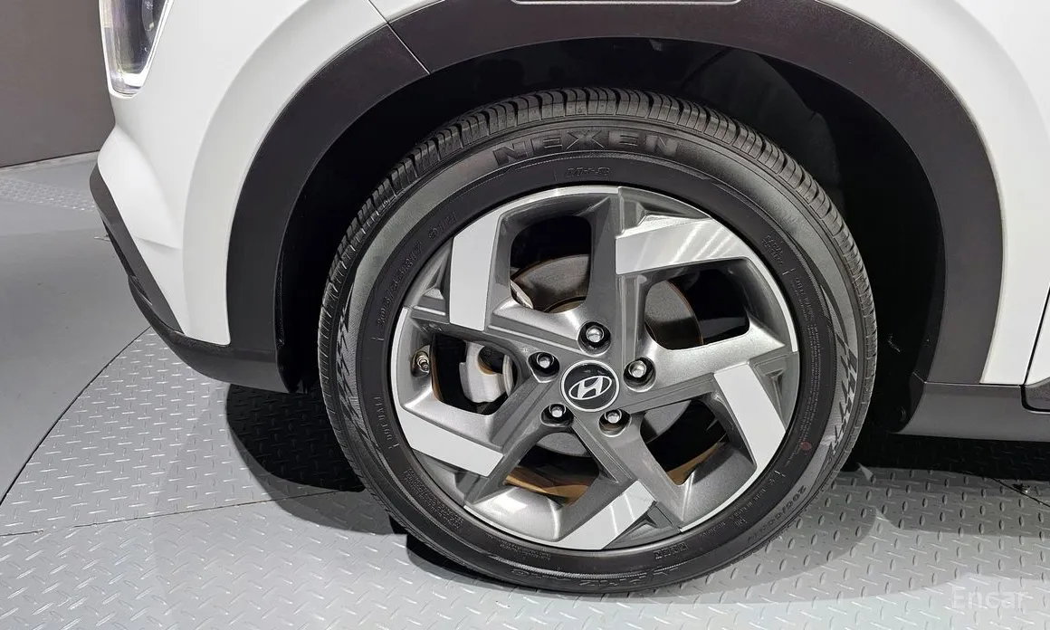 Фото 5 - Hyundai Venue