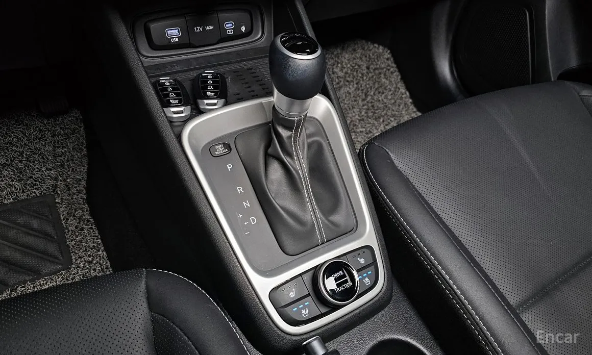 Фото 9 - Hyundai Venue