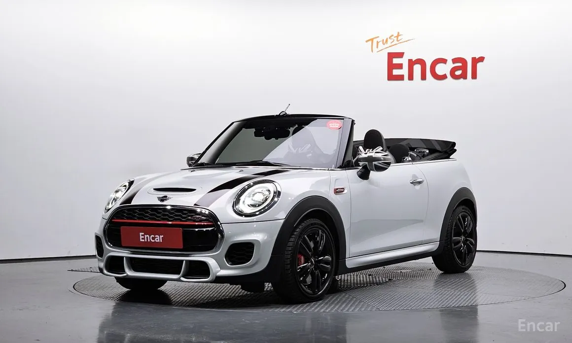 Фото 1 - Mini Cooper Convertible