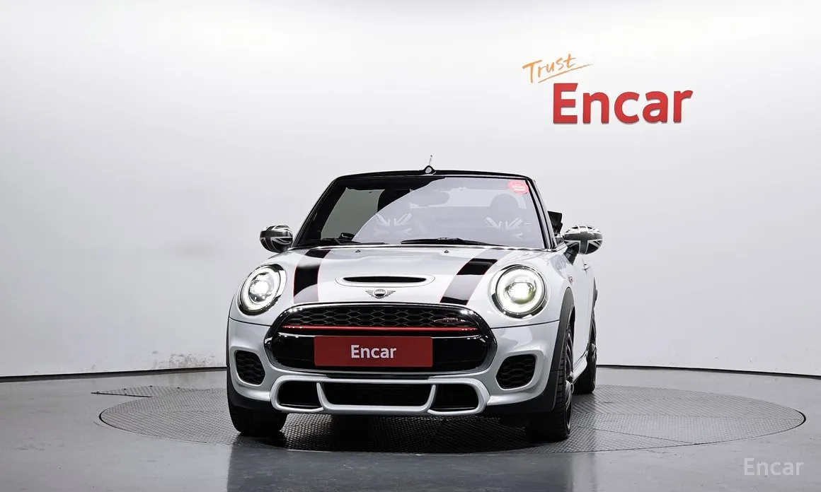 Фото 3 - Mini Cooper Convertible
