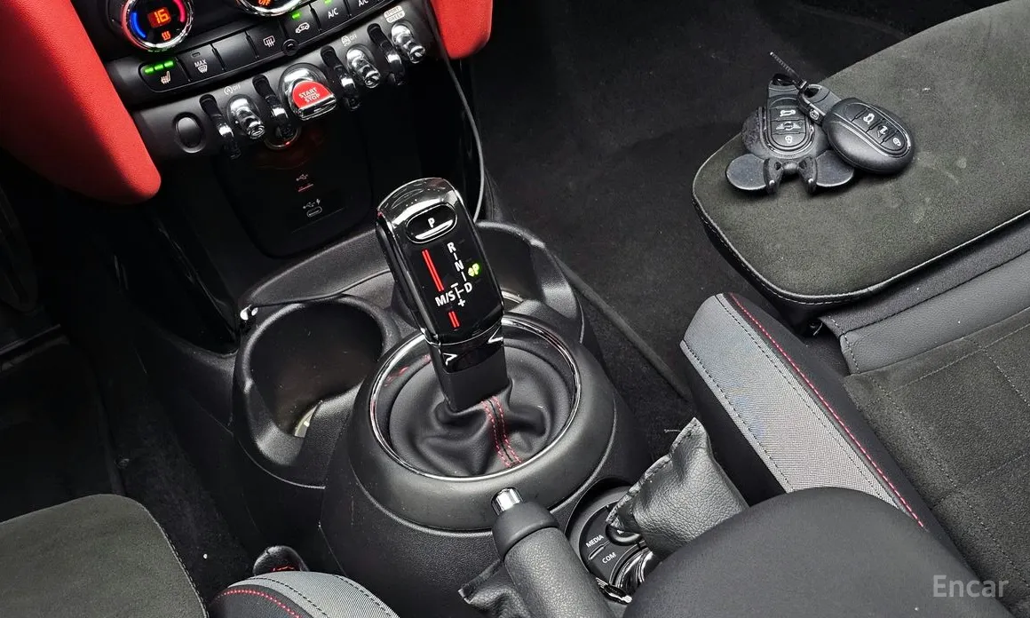 Фото 9 - Mini Cooper Convertible