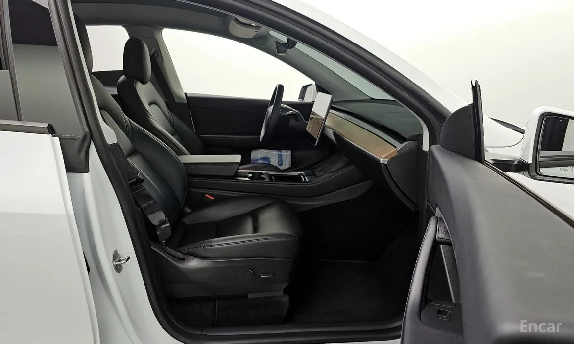 Фото 11 - Tesla Model Y