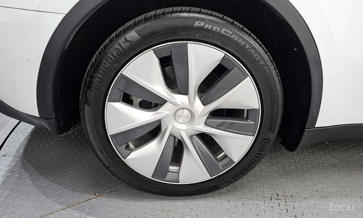 Фото 5 - Tesla Model Y