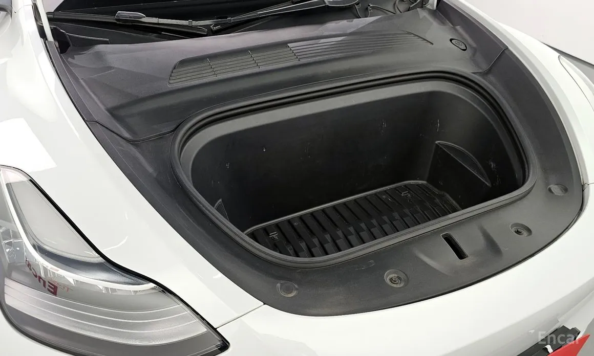 Фото 6 - Tesla Model Y