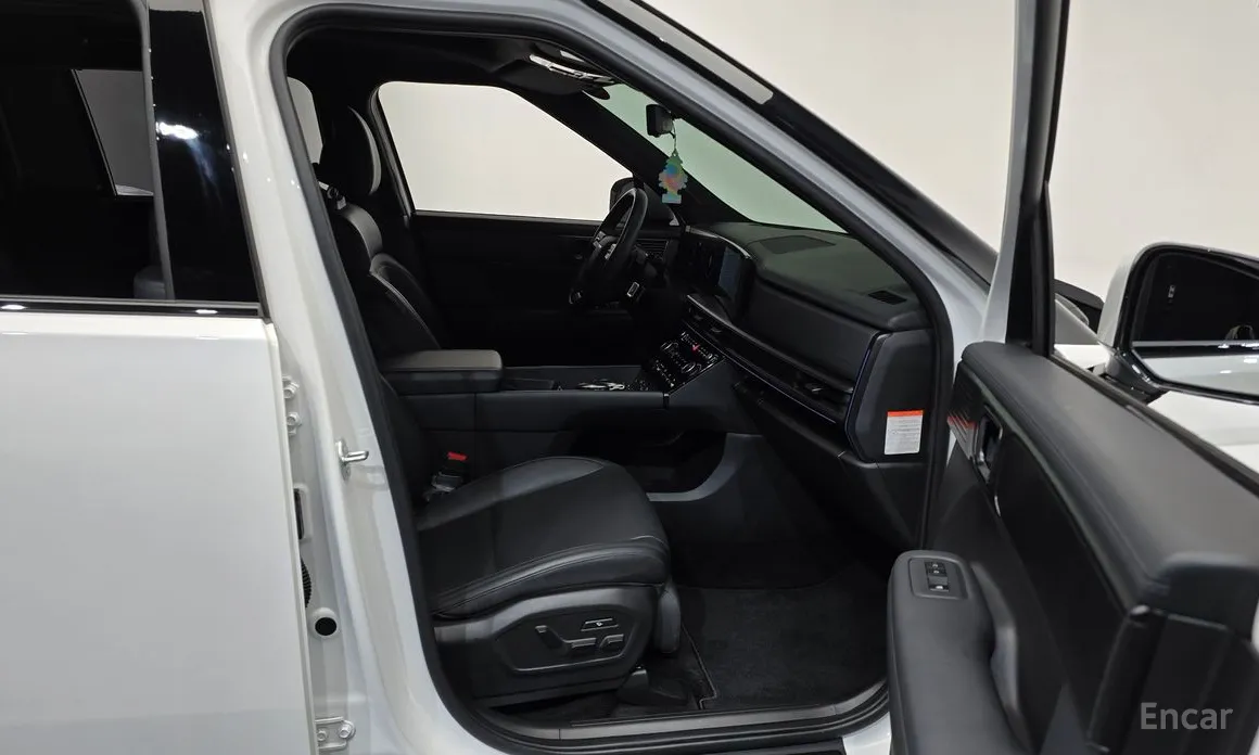 Фото 11 - Hyundai Santa Fe