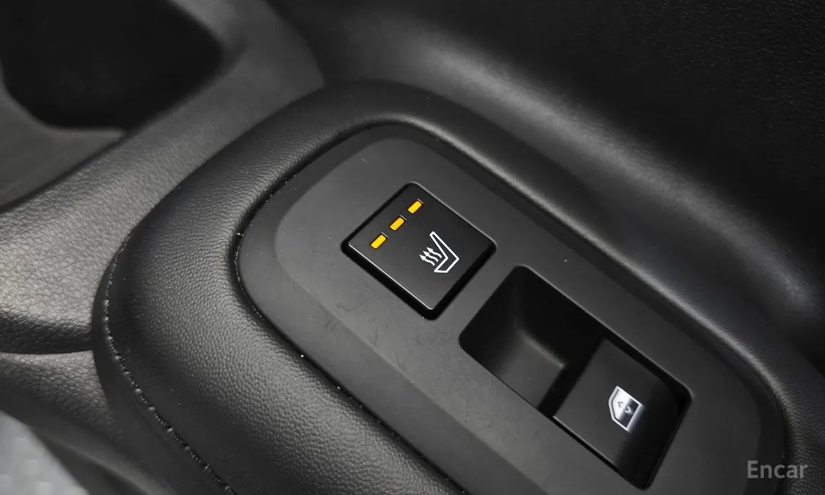 Фото 18 - Hyundai Santa Fe