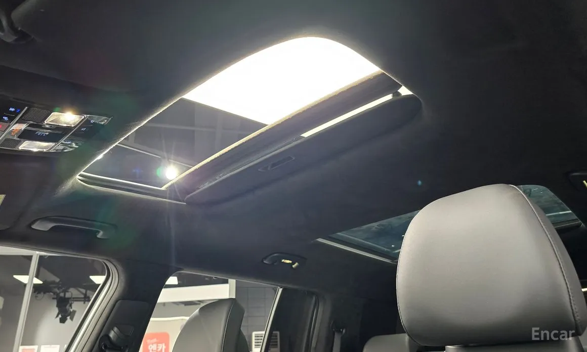 Фото 19 - Hyundai Santa Fe