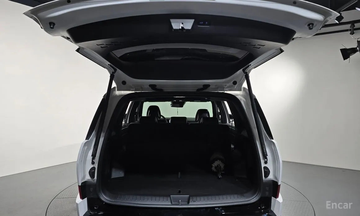 Фото 20 - Hyundai Santa Fe