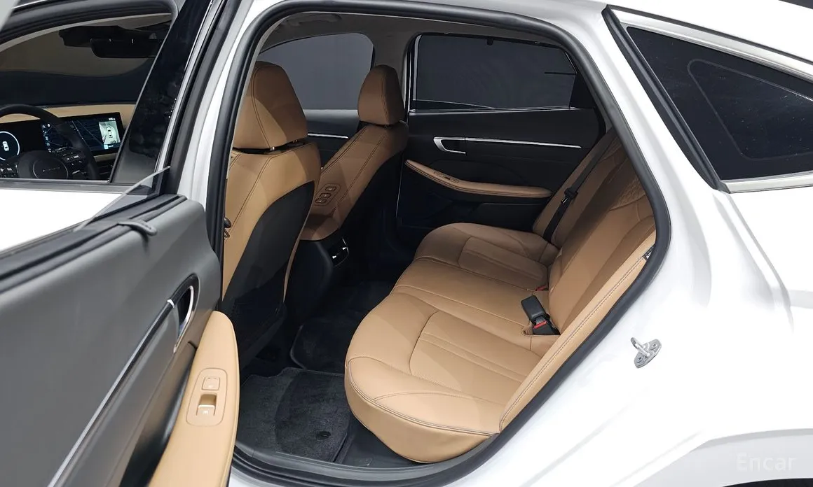 Фото 11 - Hyundai Sonata