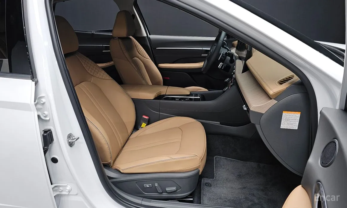 Фото 12 - Hyundai Sonata