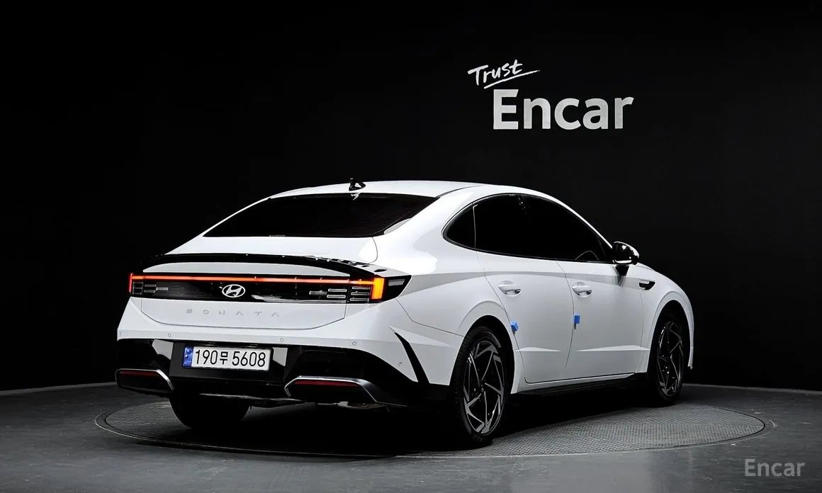 Фото 2 - Hyundai Sonata