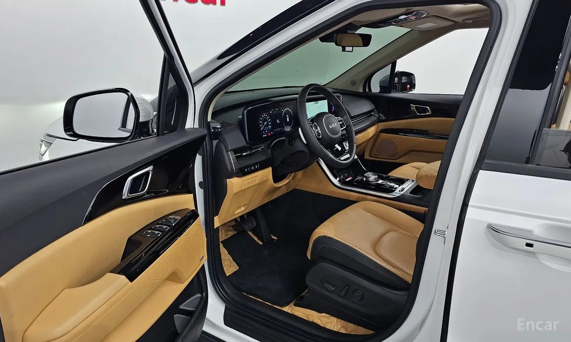 Фото 11 - Kia Carnival