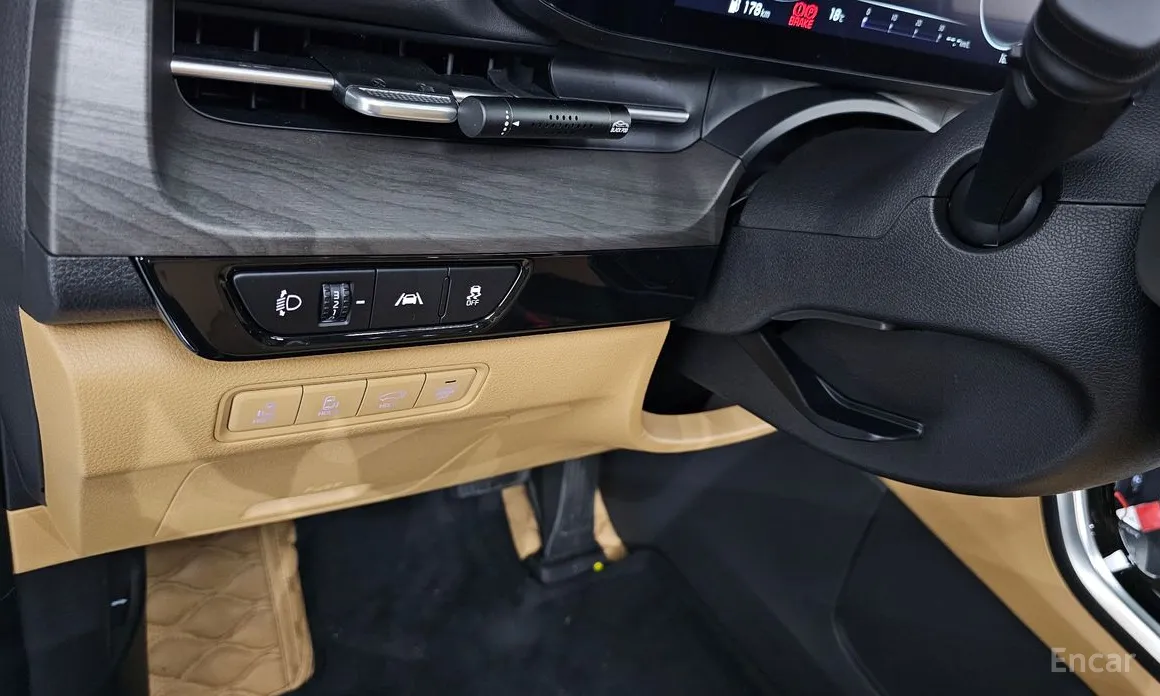 Фото 16 - Kia Carnival