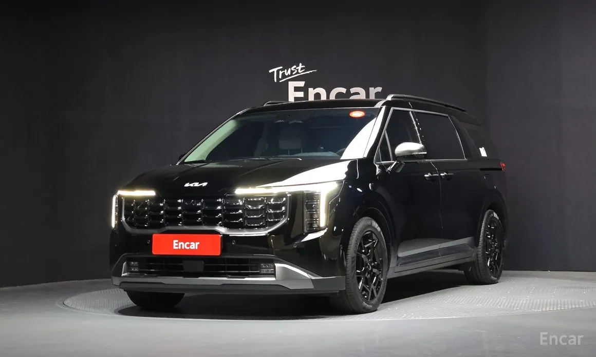 Фото 1 - Kia Carnival