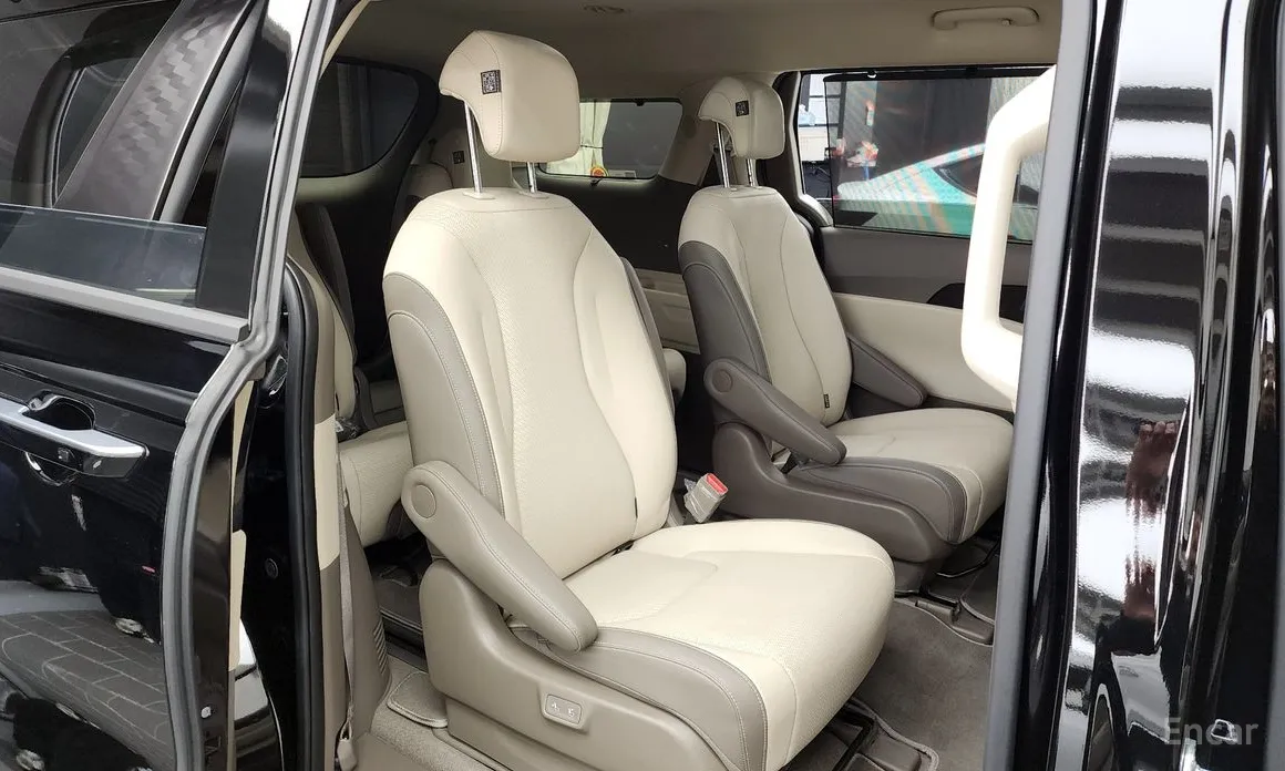 Фото 12 - Kia Carnival