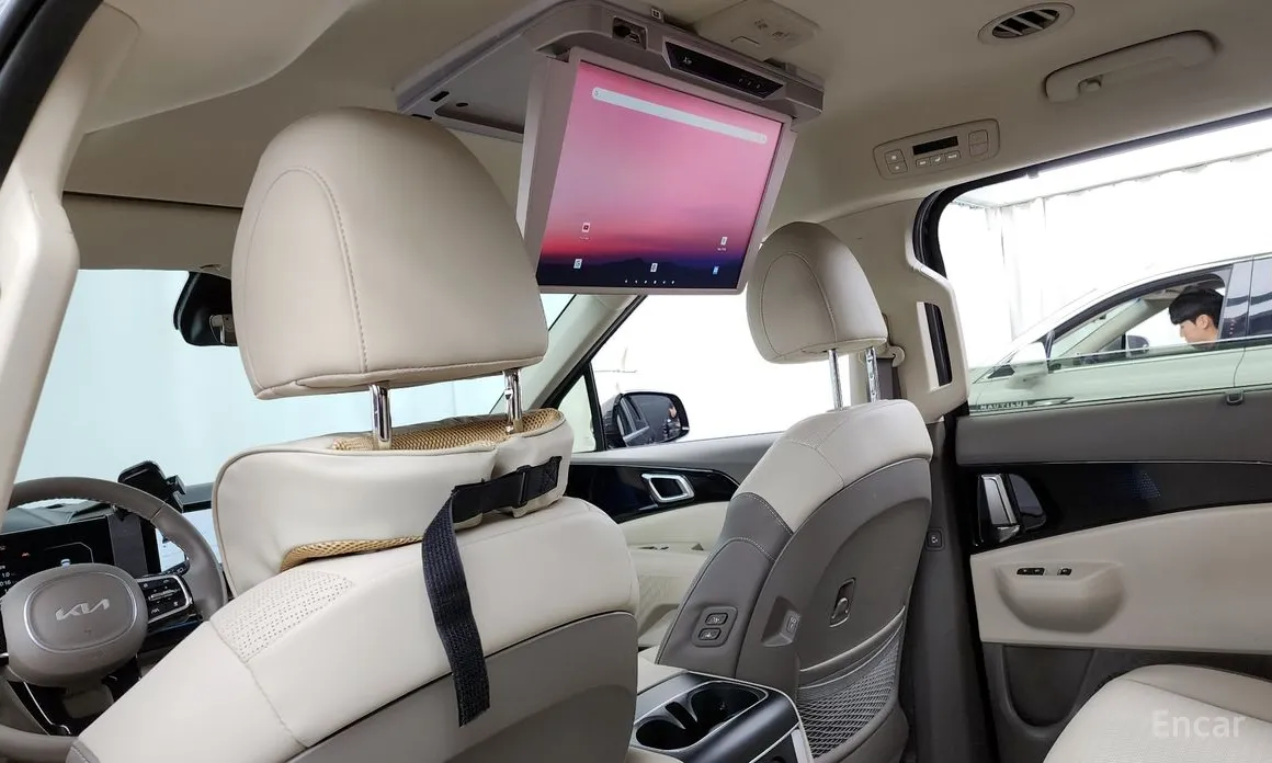 Фото 18 - Kia Carnival