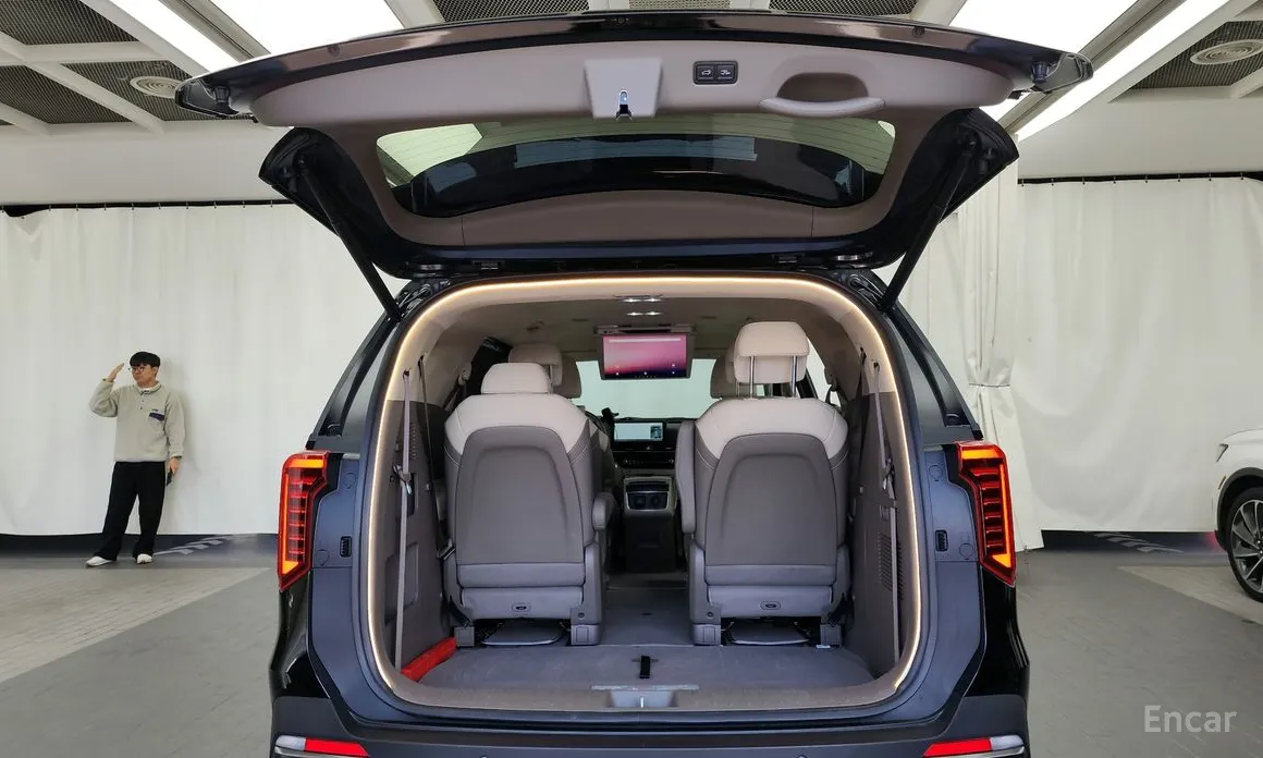 Фото 20 - Kia Carnival