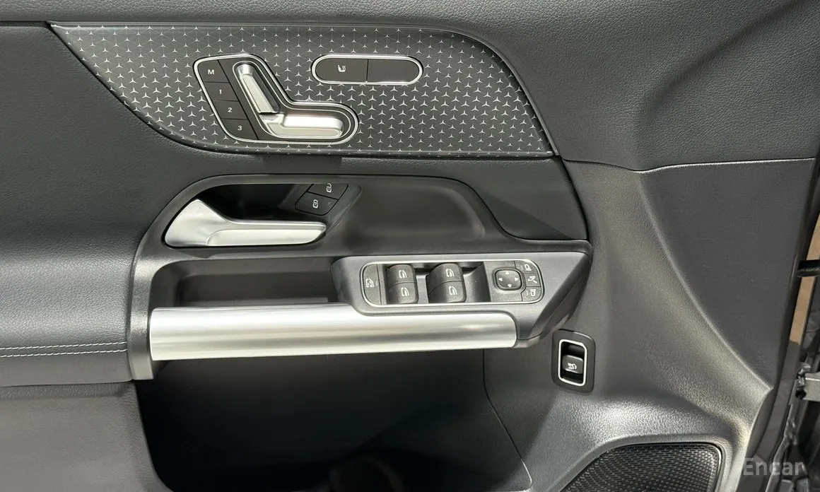 Фото 15 - Mercedes-Benz EQA