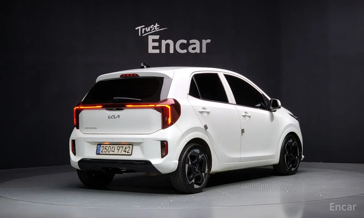 Фото 2 - Kia Morning