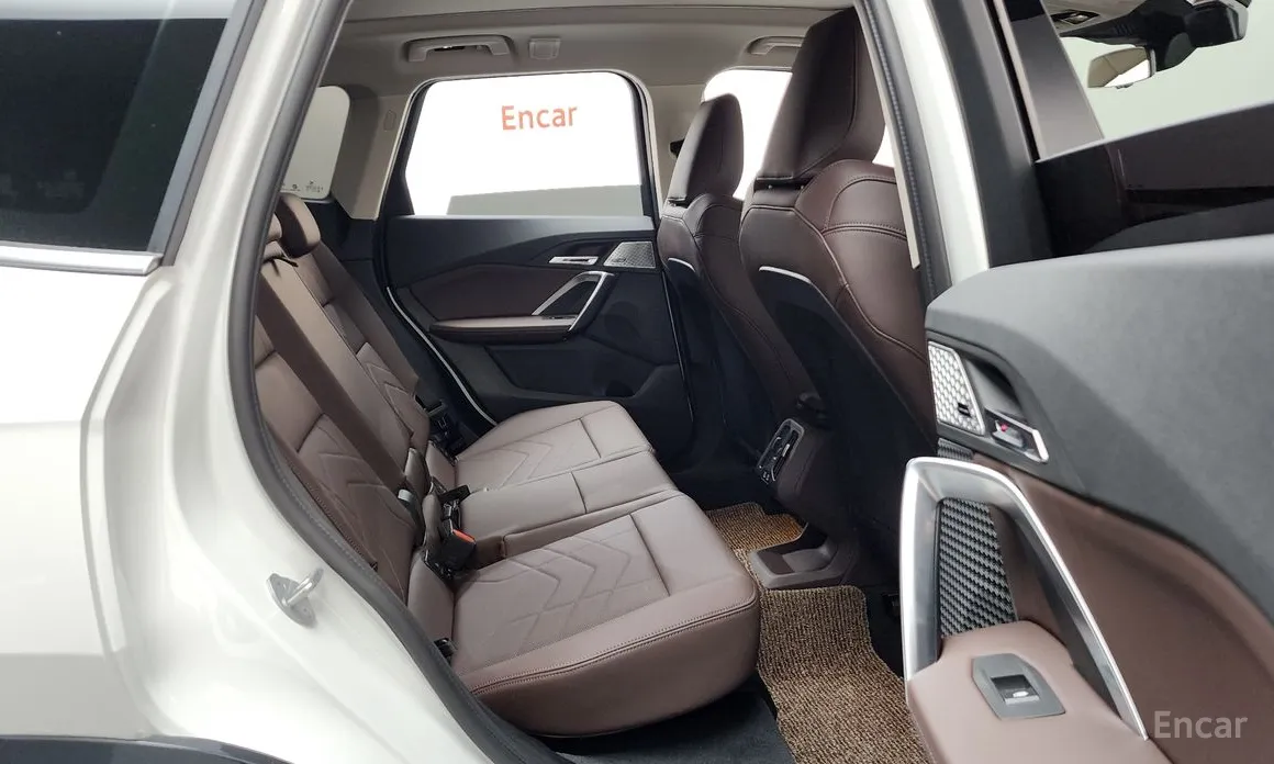 Фото 12 - BMW X1