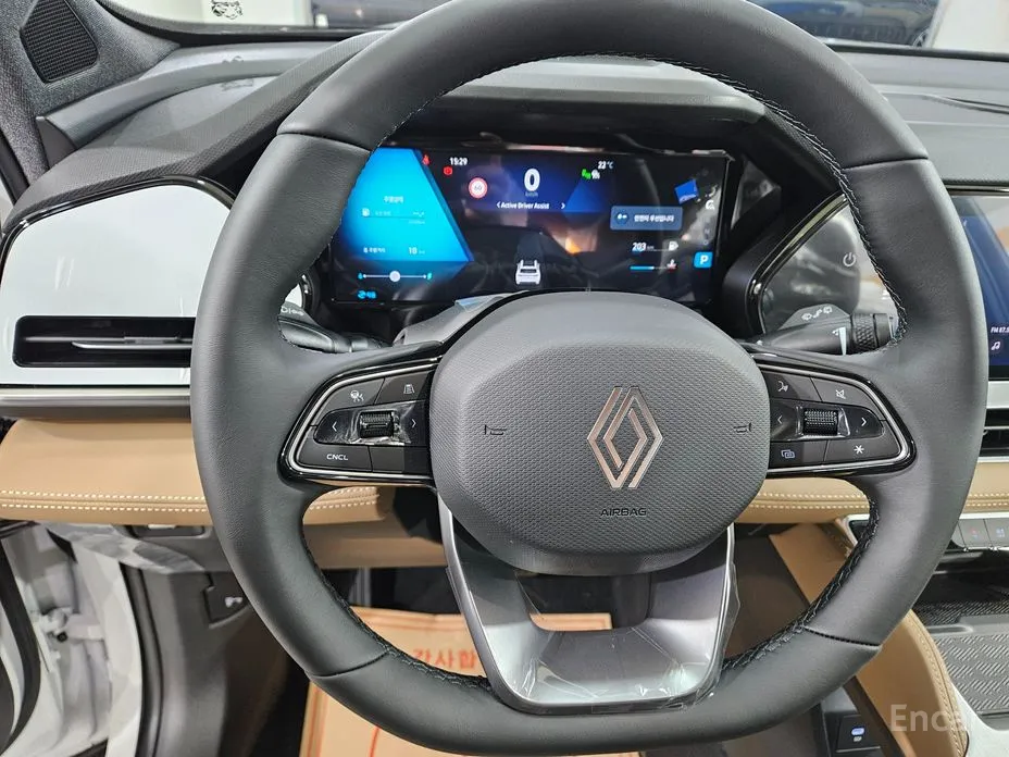 Фото 10 - Renault Grand Koleos