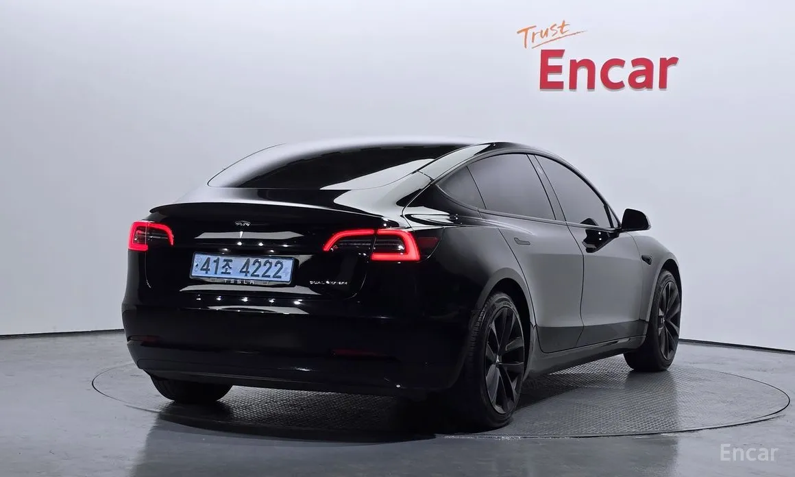 Photo 2 - Tesla Model 3