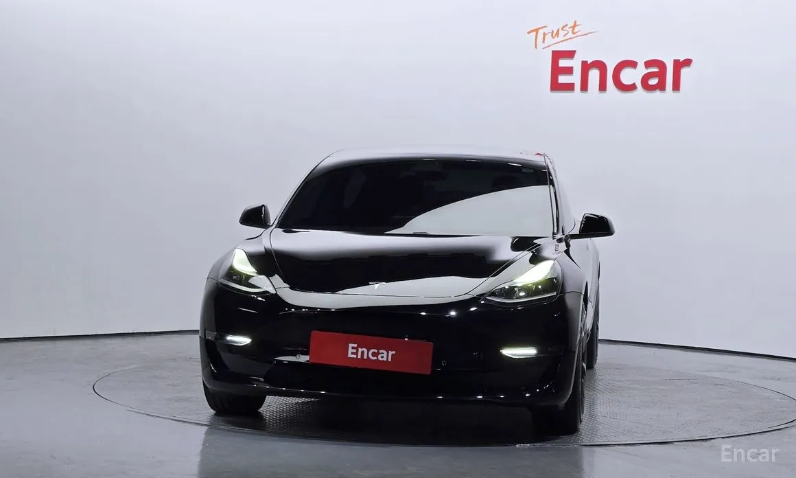 Photo 3 - Tesla Model 3