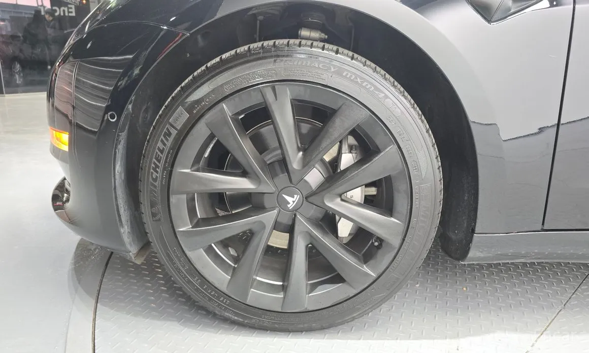 Photo 5 - Tesla Model 3