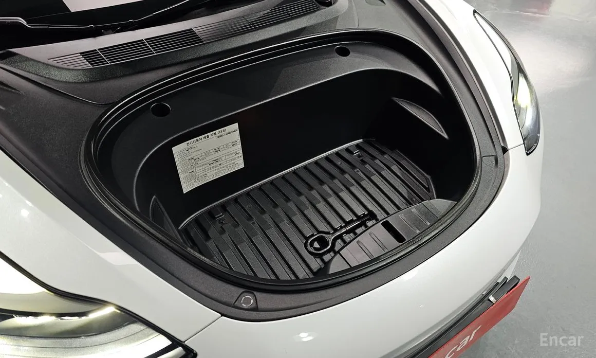 Фото 6 - Tesla Model 3