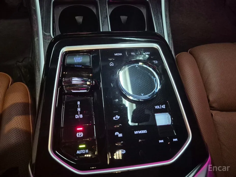 Фото 12 - BMW i7