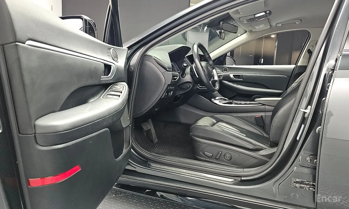 Фото 10 - Hyundai Sonata